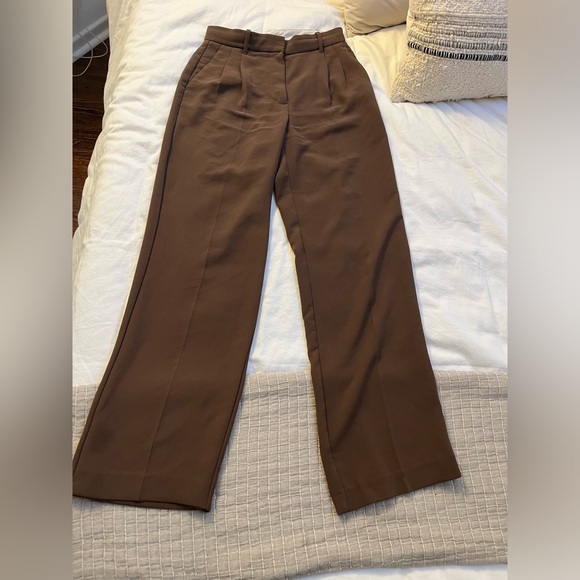 Aritzia Effortless Pants - Picture 2 of 3